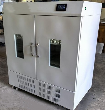 QGTS-2112B数显振荡培养箱